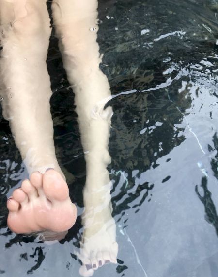 国产脚交footjob佳佳_BD电影完整版在线观看