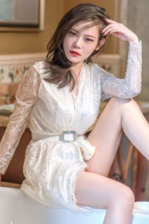 欧美女与男人搏斗_在线观看免费版