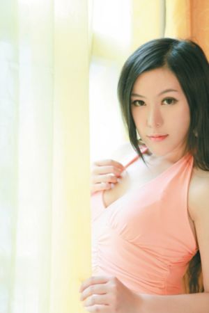 时尚和子欧美走光_HD在线观看