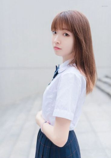 国产美女久久精品_BD国语日韩免费观看