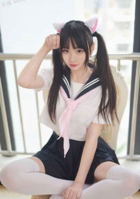 av亚洲电影_720完整在线观看