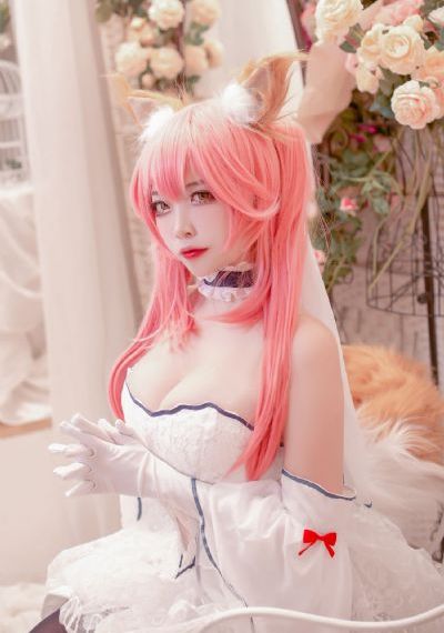 2017欧美羽绒服街拍_1080在线观看