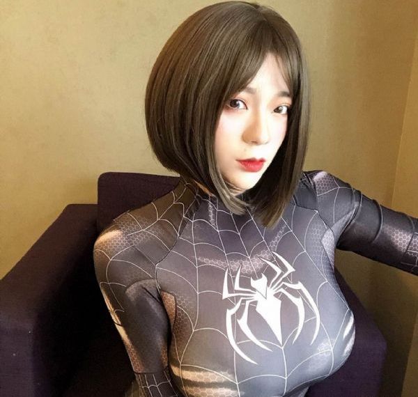 欧美霸气女头像高清_4K电影全集观看