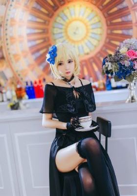 欧美超模海边大秀_4K在线手机播放