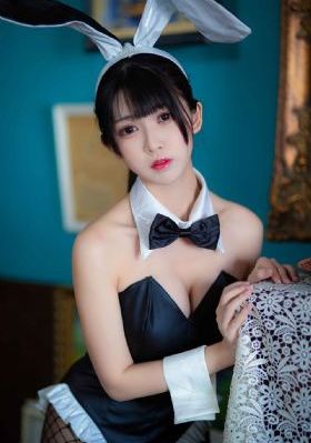 中文字幕在线制服丝袜_国产在线观看